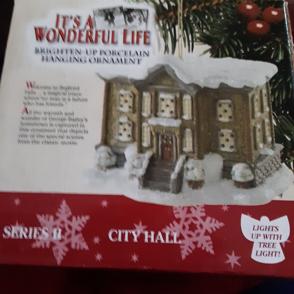 It's a Wonderful Life ornament - Picture 3 of 3